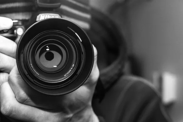 photographer, selfie, camera, person, digital, people, adult, fun, photographing, lens, gray camera, gray digital, gray fun, photographer, selfie, selfie, selfie, selfie, selfie. Three evaluation designs for a creator media kit question, with no universal winner